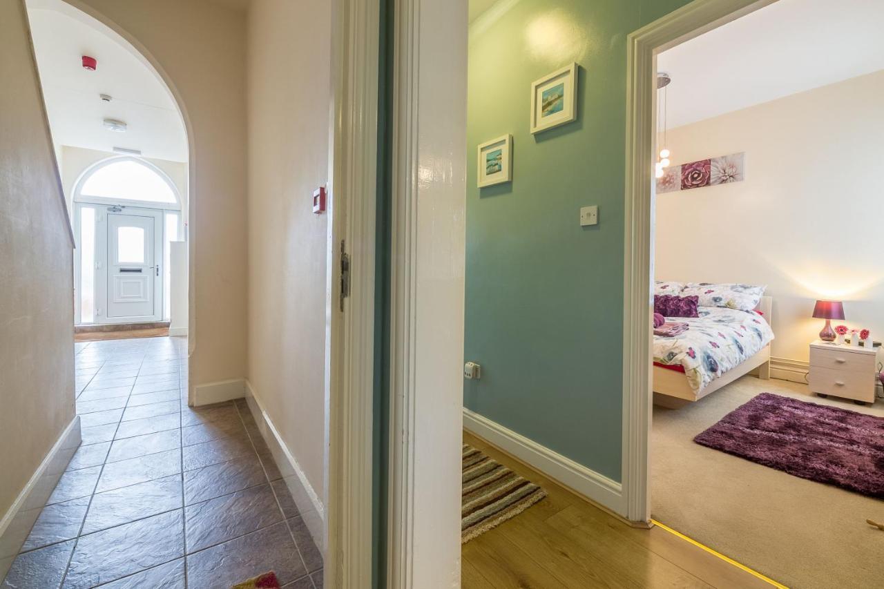 Bay View Apartment ハンスタントン エクステリア 写真